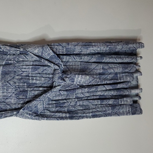 Skies Are Blue Geometric Flowy Tank Dress Size Medium Navy White Tie Waist - Picture 3 of 8